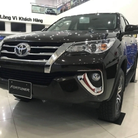 Cận cảnh 4 bộ Body Kit lung linh cho Toyota Fortuner 2017